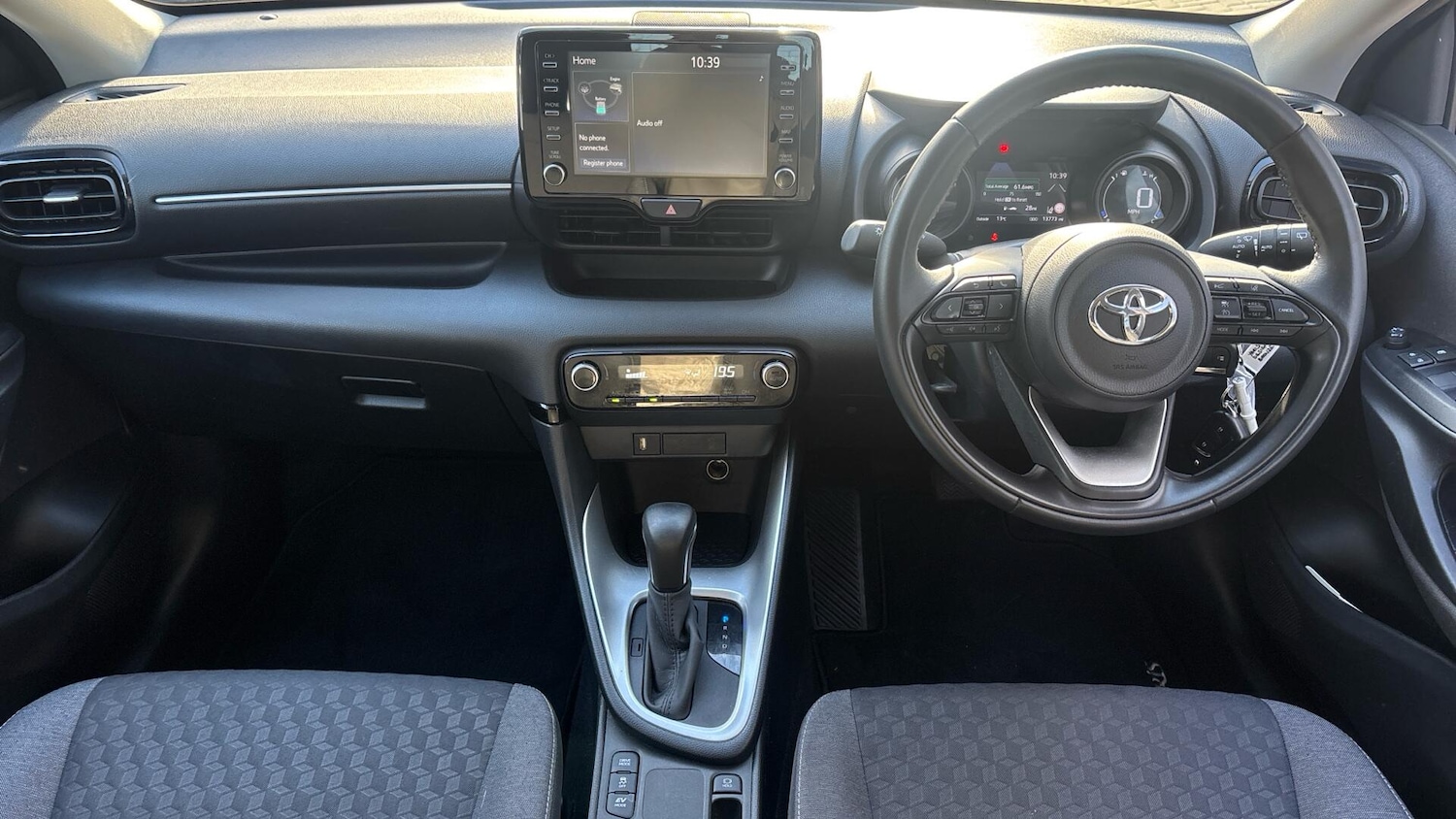 Used Toyota Yaris 2023 for sale - 76693277: Photo 5