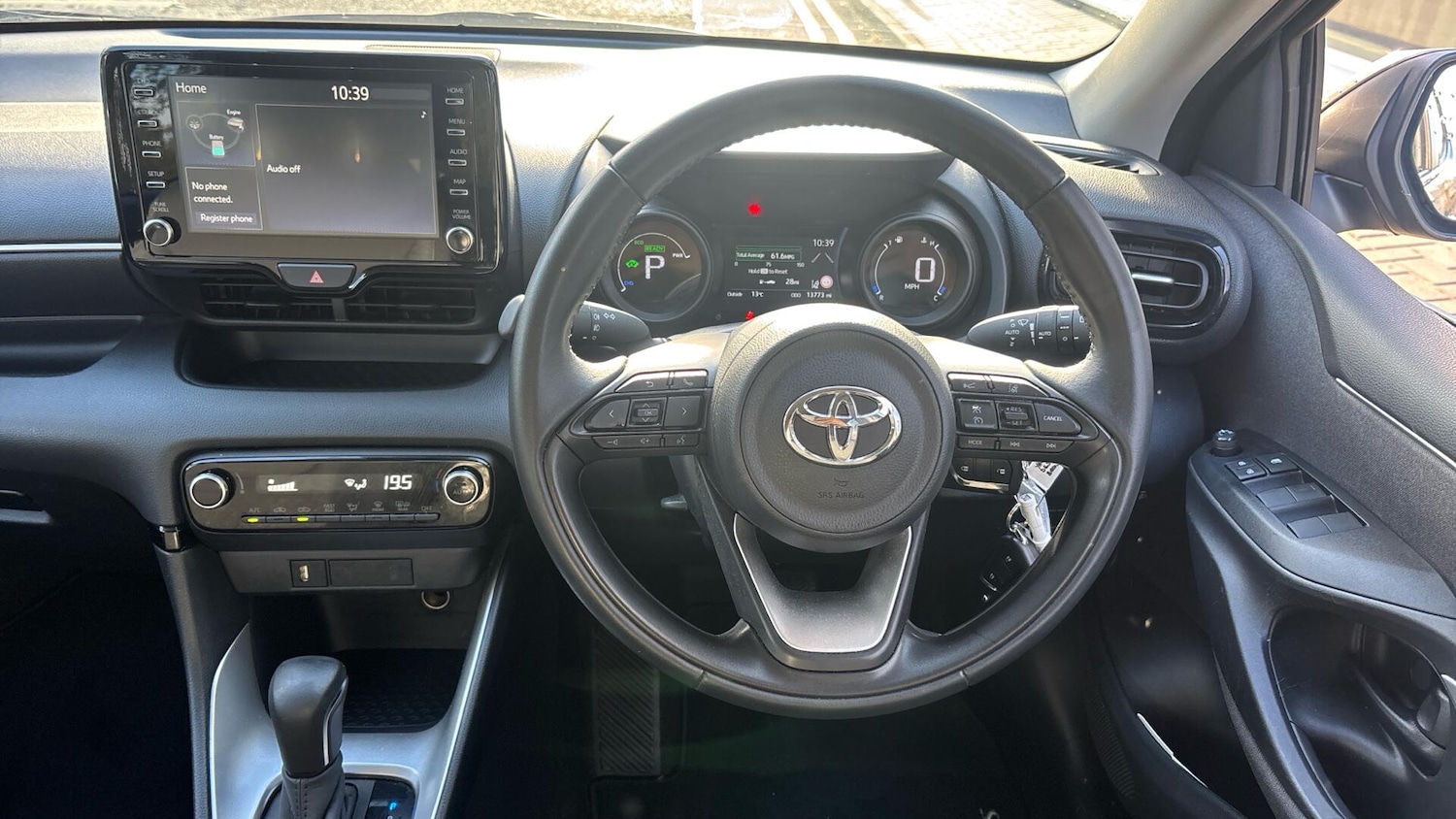 Used Toyota Yaris 2023 for sale - 76693277: Photo 6