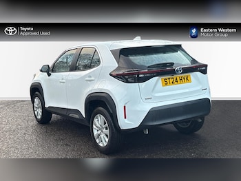 Used Toyota Yaris Cross 2024 for sale - 77715312: Photo