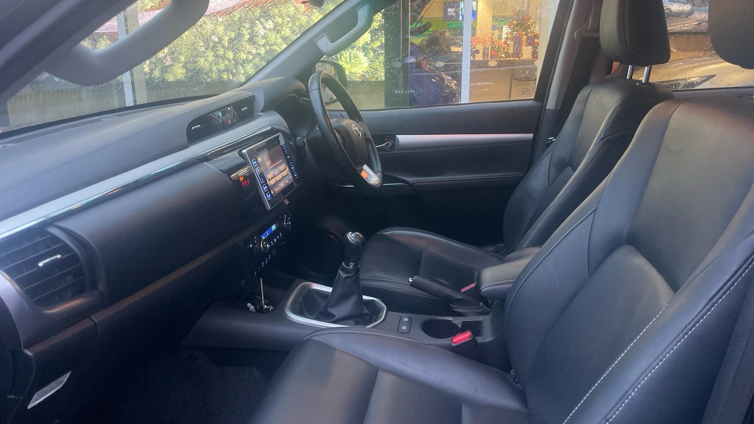 Used Toyota Hilux 2018 for sale - 76859108: Photo 10