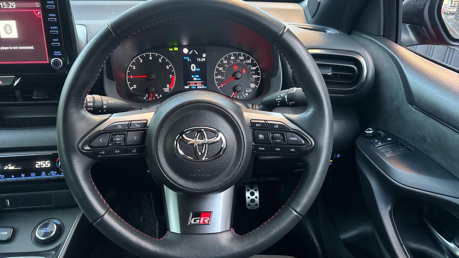 Used Toyota Yaris 2022 for sale - 76706294: Photo 8