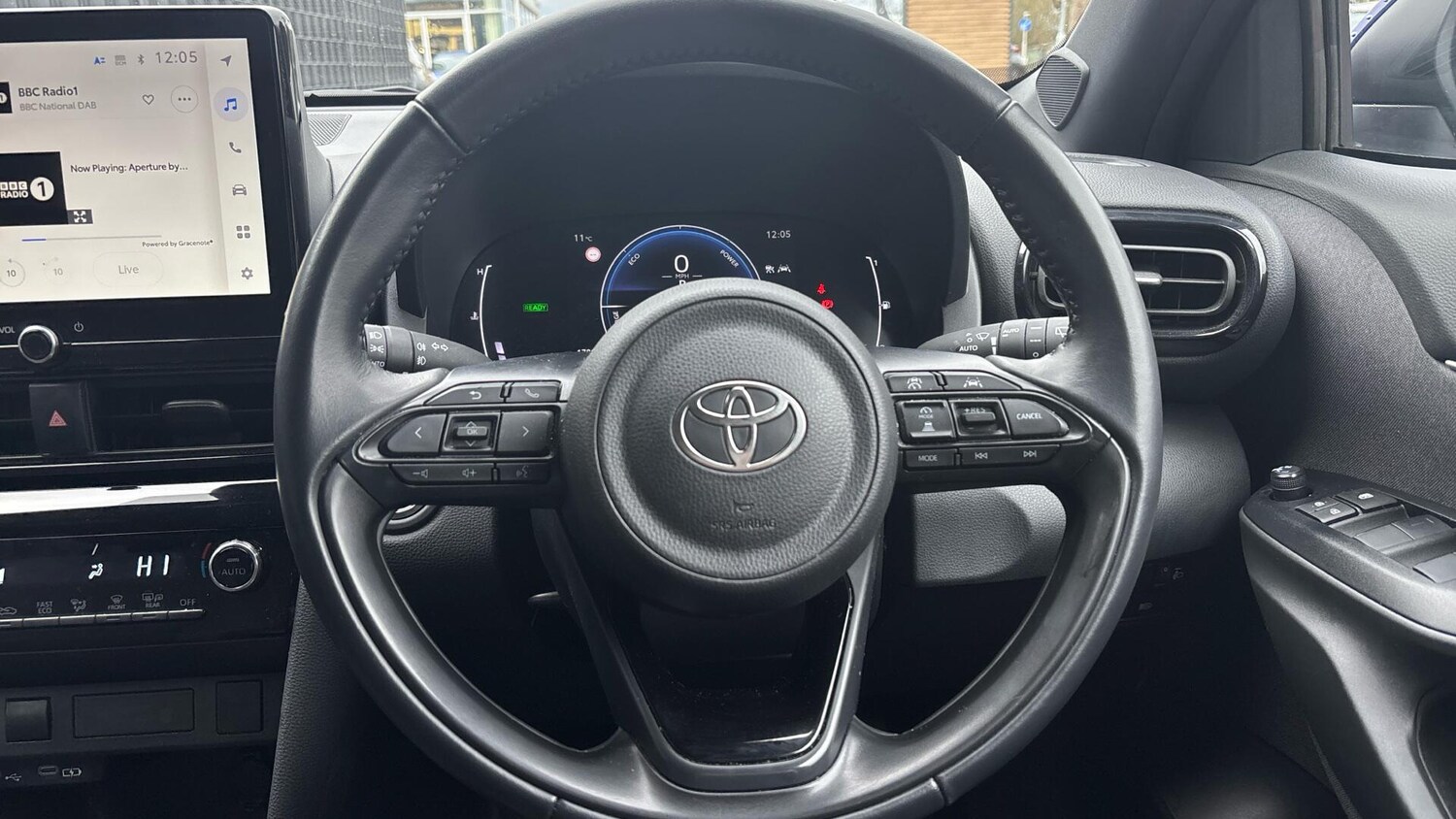 Used Toyota Yaris Cross 2024 for sale - 77676217: Photo 8