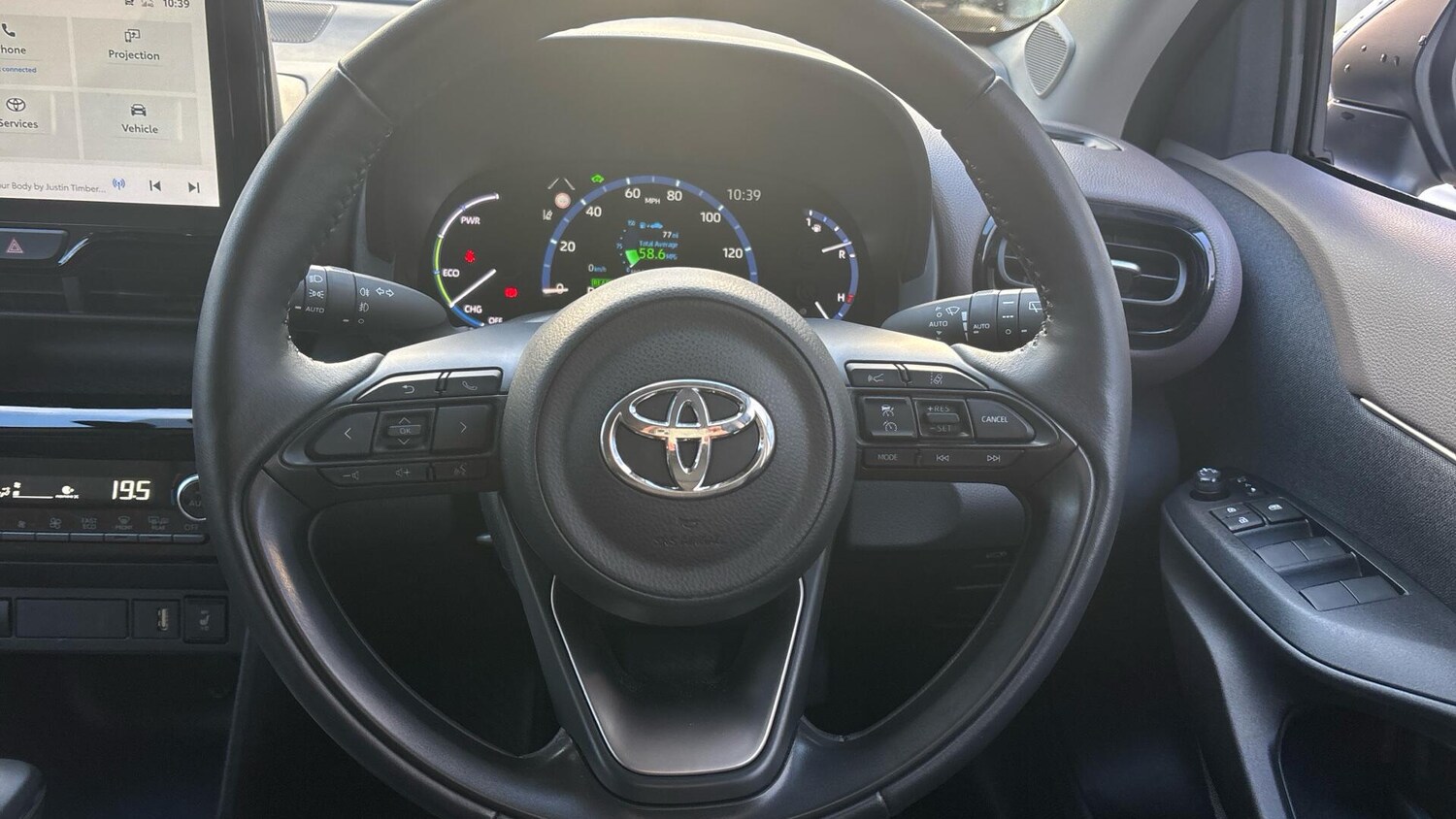 Used Toyota Yaris Cross 2023 for sale - 76676071: Photo 8