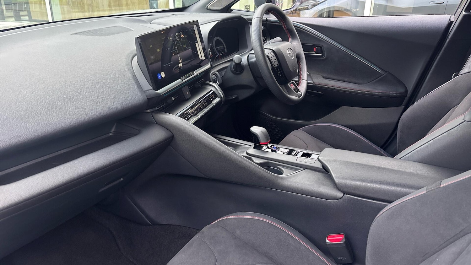 Used Toyota C-HR 2024 for sale - 76676640: Photo 10