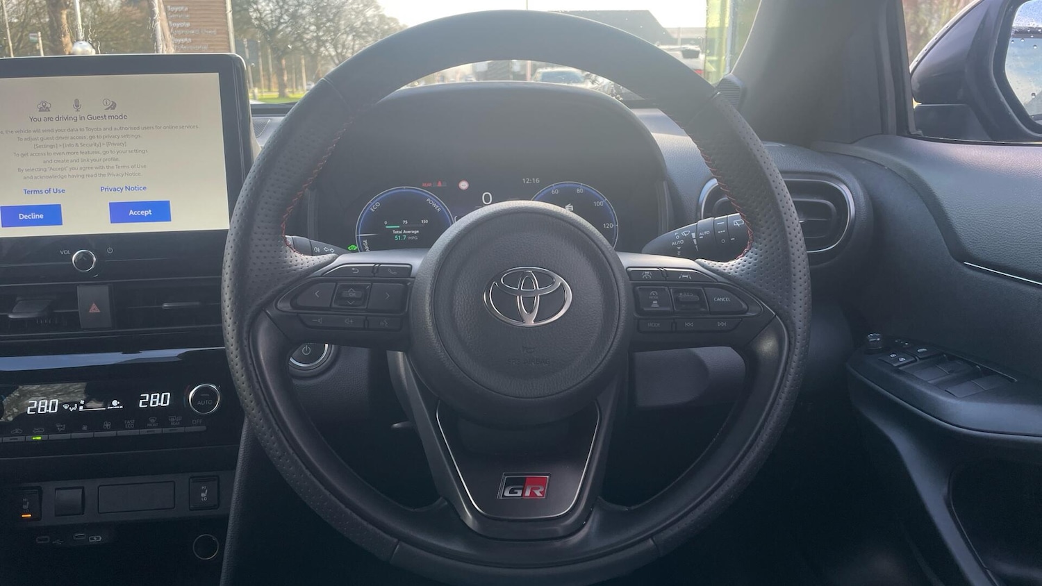 Used Toyota Yaris Cross 2025 for sale - 76859104: Photo 8