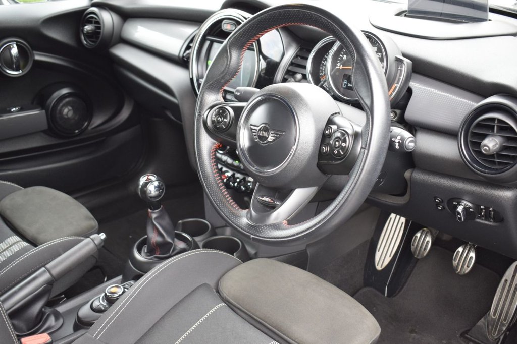 Used MINI Hatch 2018 for sale - 76660185: Photo 11