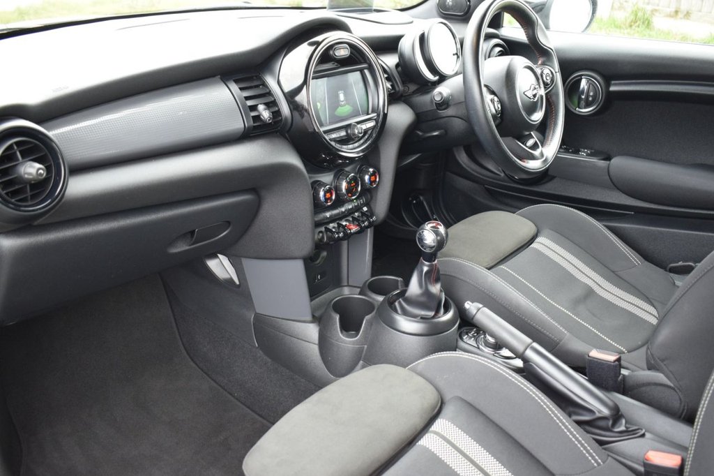 Used MINI Hatch 2018 for sale - 76660185: Photo 16