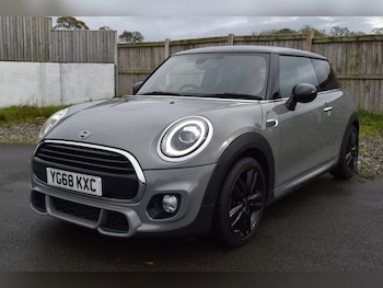 Used MINI Hatch 2018 for sale - 76660185: Photo
