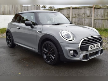 Used MINI Hatch 2018 for sale - 76660185: Photo