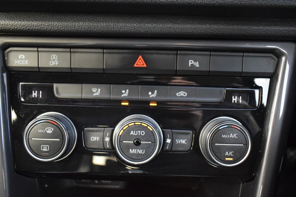 Used Volkswagen T-Roc 2021 for sale - 76686582: Photo 13