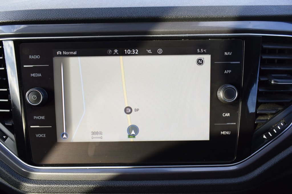 Used Volkswagen T-Roc 2021 for sale - 76686582: Photo 14