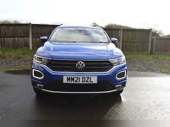 Used Volkswagen T-Roc 2021 for sale - 76686582: Photo