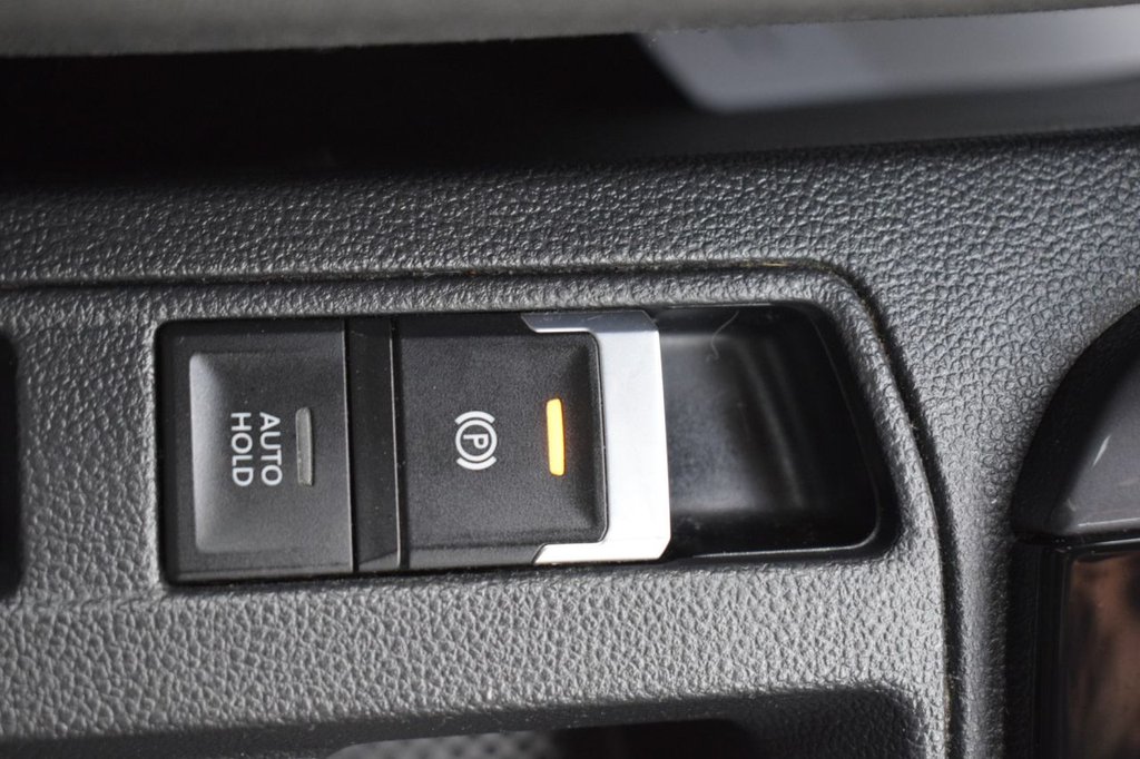 Used Volkswagen T-Roc 2021 for sale - 76686582: Photo 31