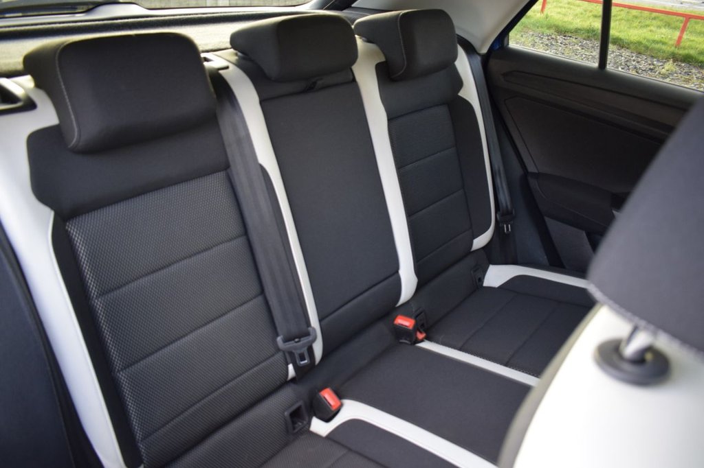 Used Volkswagen T-Roc 2021 for sale - 76686582: Photo 5