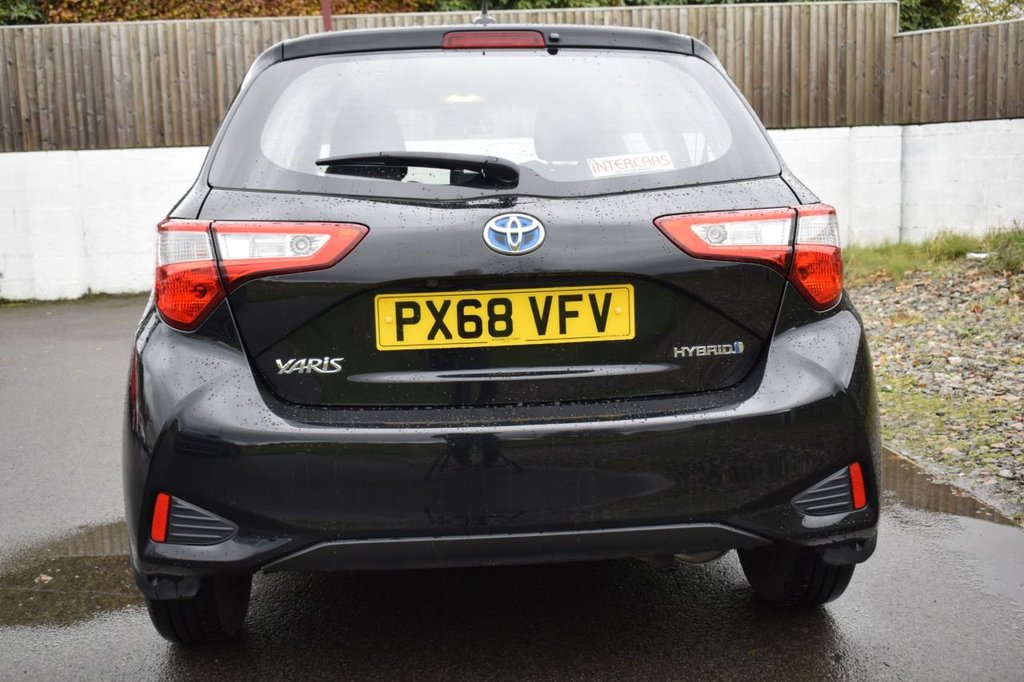 Used Toyota Yaris 2018 for sale - 76660174: Photo 11