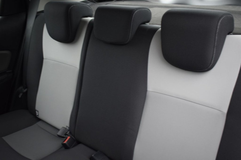 Used Toyota Yaris 2018 for sale - 76660174: Photo 15