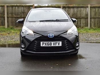 Used Toyota Yaris 2018 for sale - 76660174: Photo