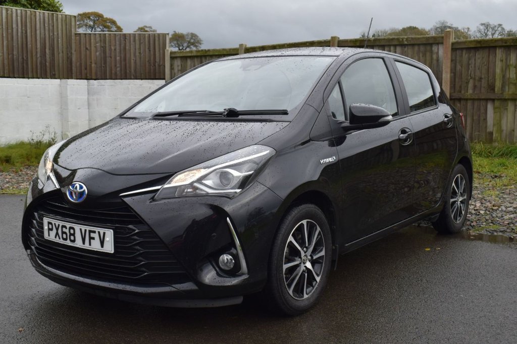 Used Toyota Yaris 2018 for sale - 76660174: Photo 3