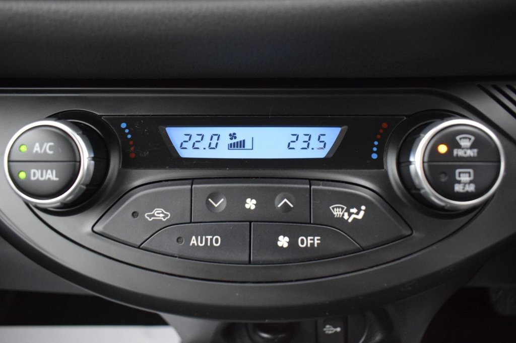 Used Toyota Yaris 2018 for sale - 76660174: Photo 30