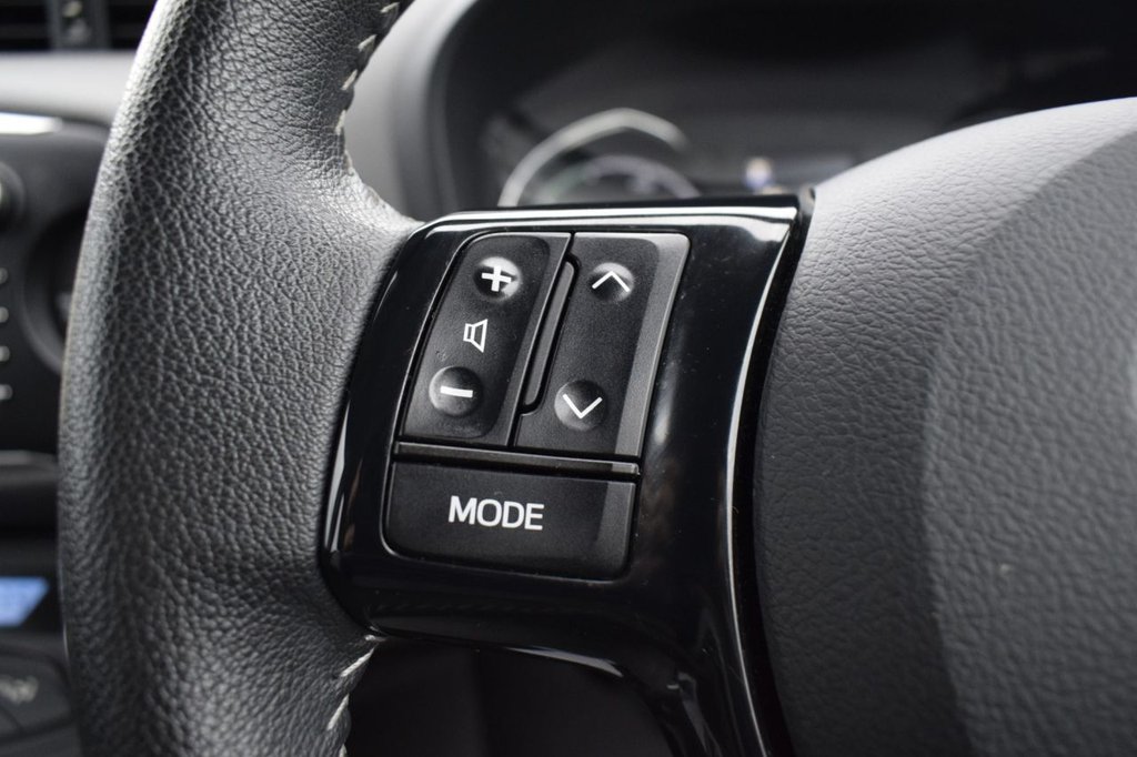 Used Toyota Yaris 2018 for sale - 76660174: Photo 37