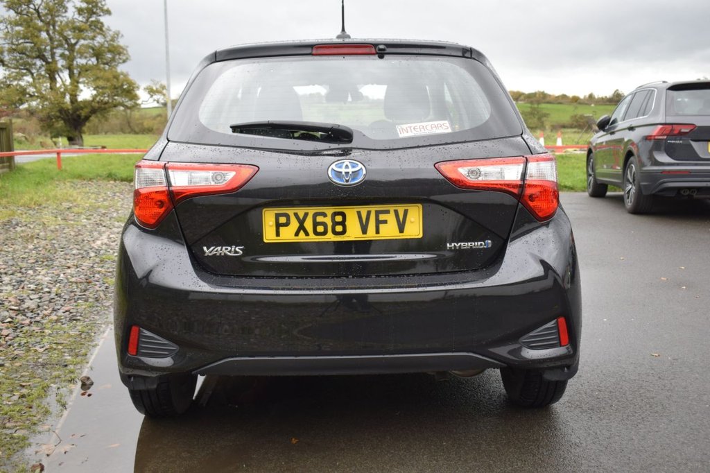 Used Toyota Yaris 2018 for sale - 76660174: Photo 7