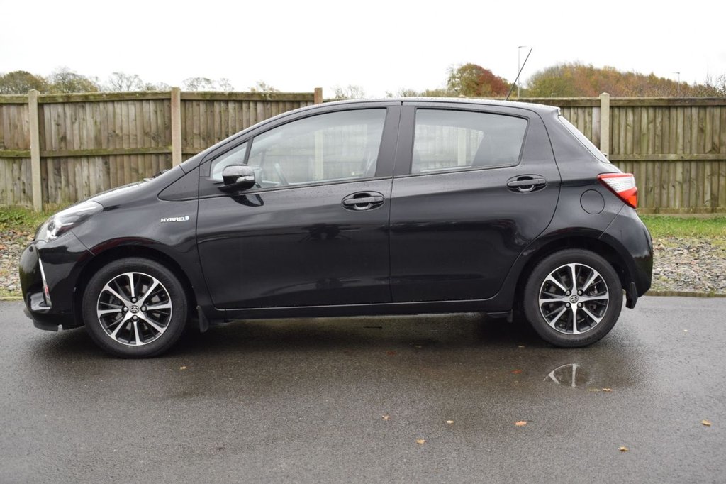 Used Toyota Yaris 2018 for sale - 76660174: Photo 9