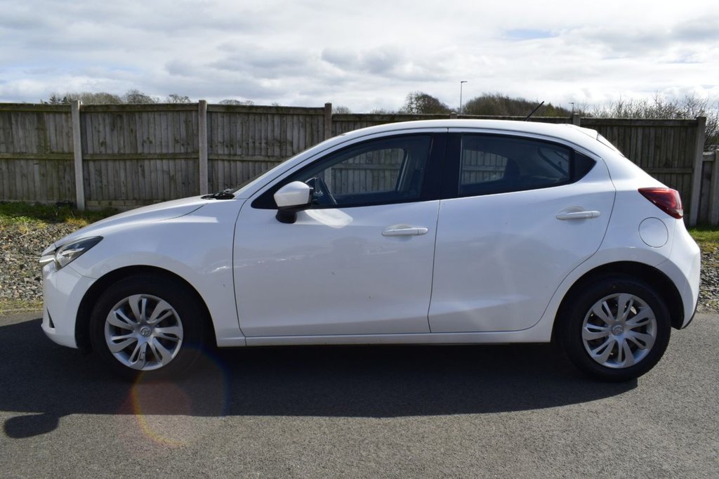 Used Mazda Mazda2 2015 for sale - 78110349: Photo 17