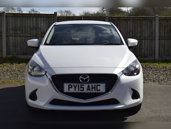 Used Mazda Mazda2 2015 for sale - 78110349: Photo