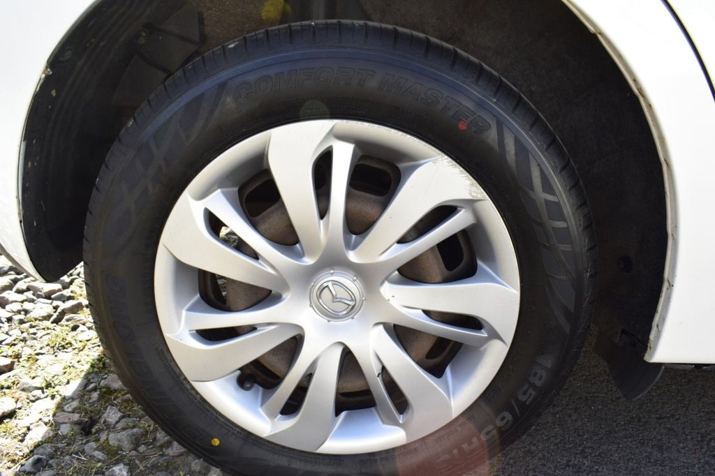 Used Mazda Mazda2 2015 for sale - 78110349: Photo 5