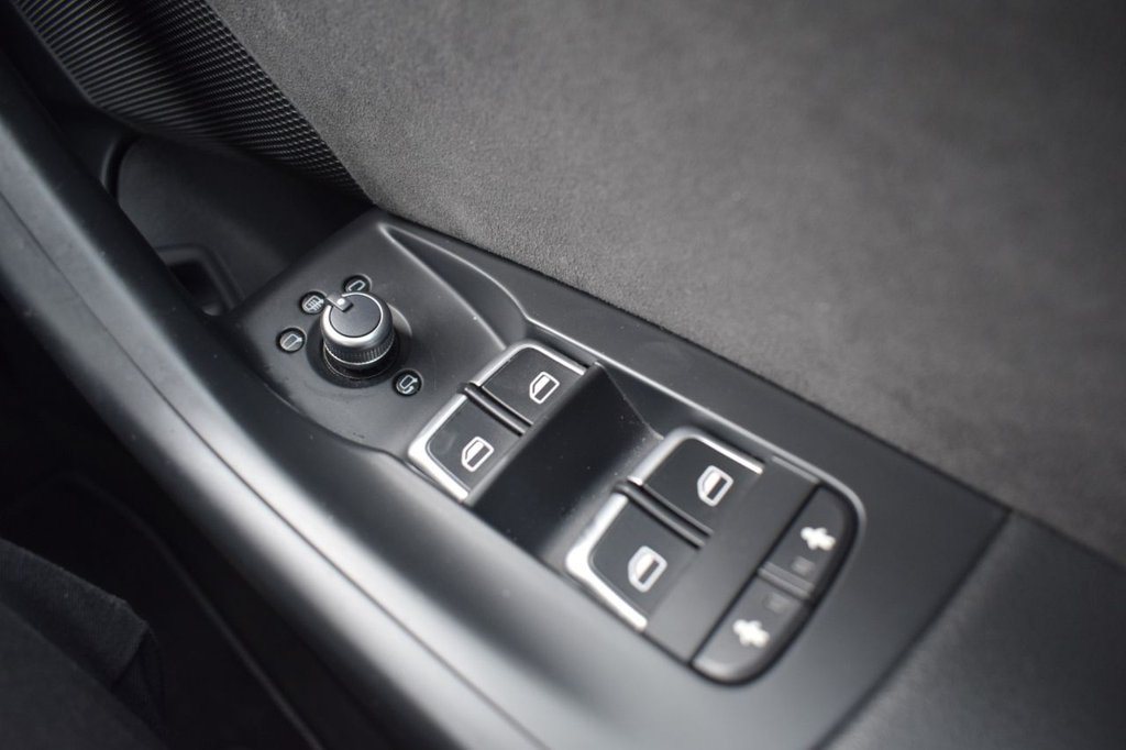 Used Audi Q3 2017 for sale - 76660179: Photo 38