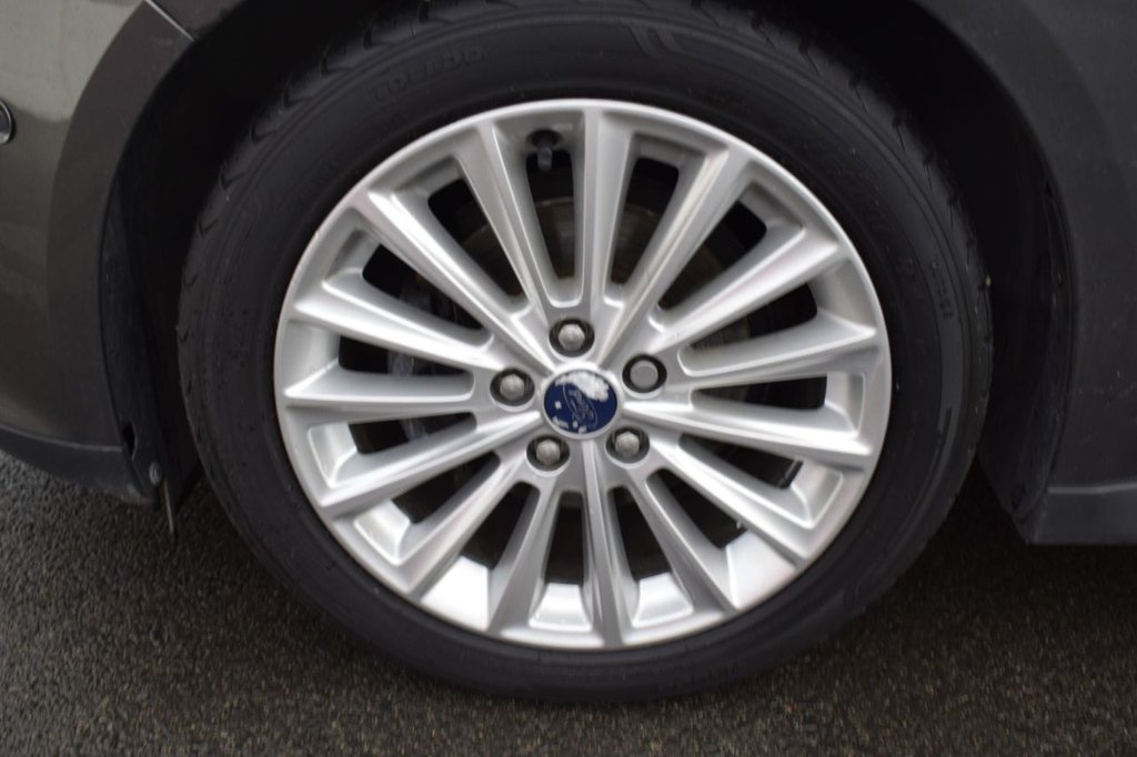 Used Ford C-Max 2015 for sale - 76660183: Photo 21