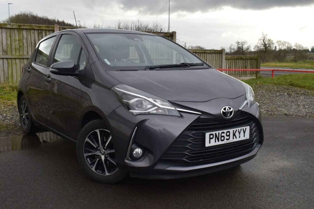 Used Toyota Yaris 2019 for sale - 77275747: Photo 1