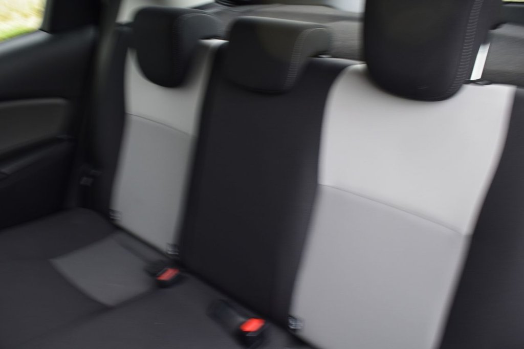 Used Toyota Yaris 2019 for sale - 77275747: Photo 17