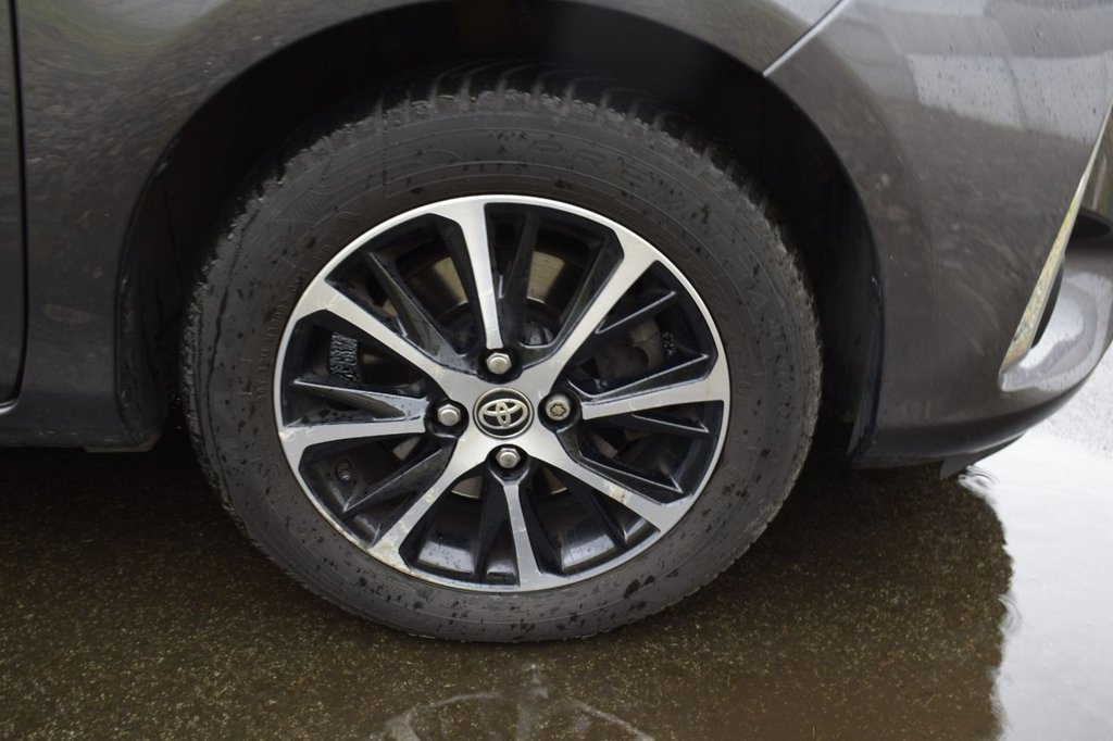 Used Toyota Yaris 2019 for sale - 77275747: Photo 24