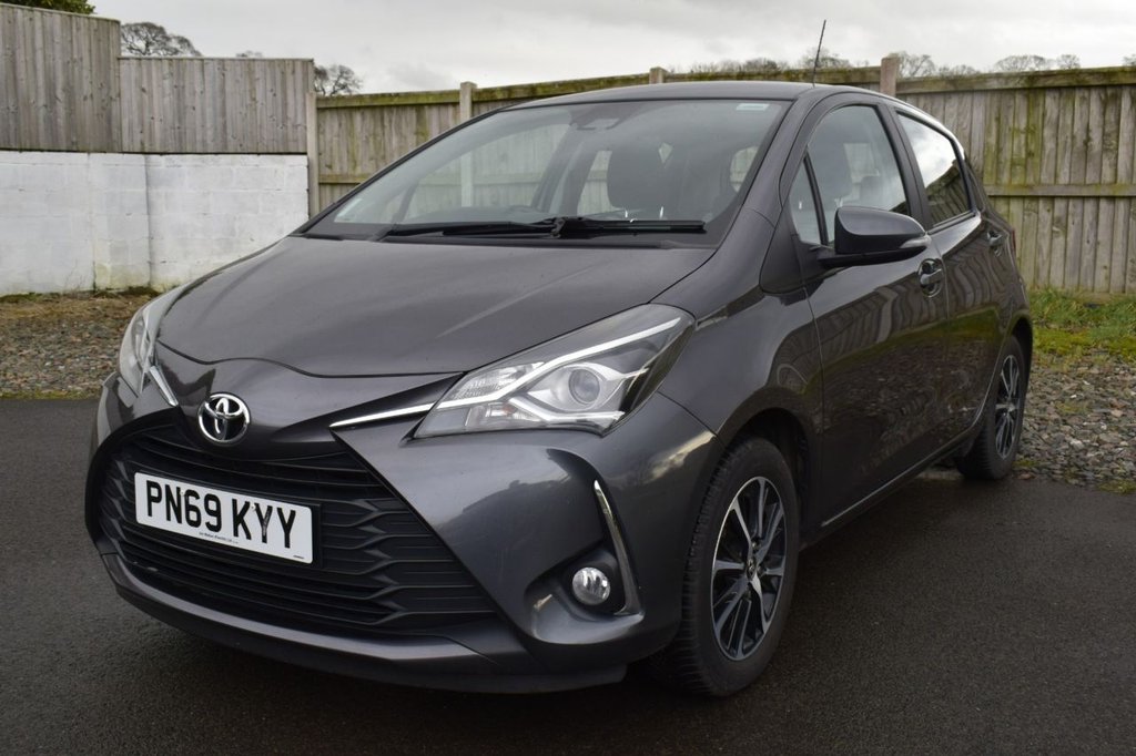 Used Toyota Yaris 2019 for sale - 77275747: Photo 3