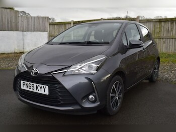 Used Toyota Yaris 2019 for sale - 77275747: Photo