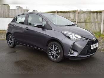 Used Toyota Yaris 2019 for sale - 77275747: Photo