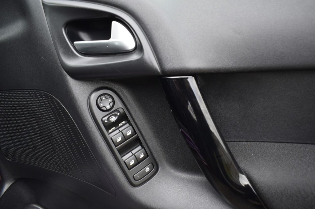 Used Citroen C3 2015 for sale - 76660180: Photo 17