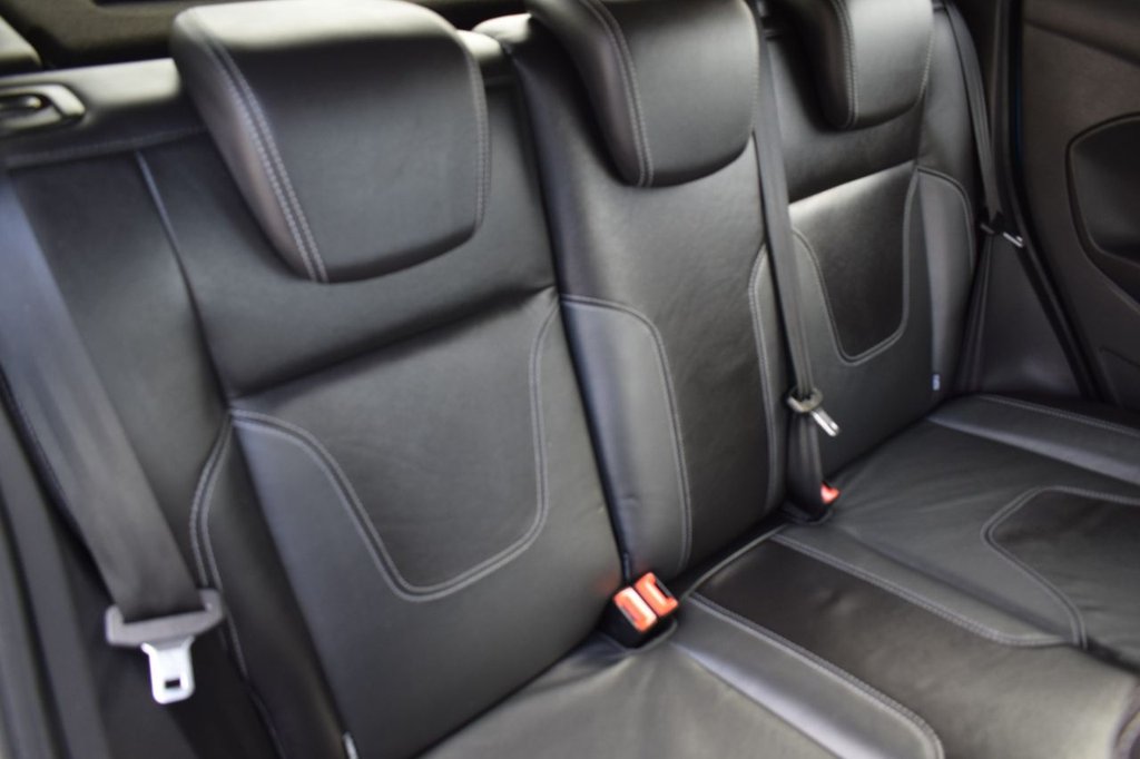 Used Ford Fiesta 2014 for sale - 78110156: Photo 12