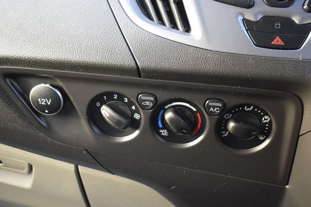 Used Ford Tourneo Custom 2017 for sale - 76783674: Photo 17