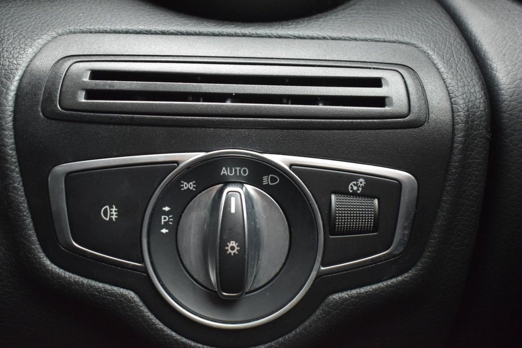 Used Mercedes-Benz GLC 2018 for sale - 77521221: Photo 18