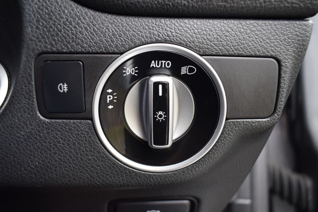 Used Mercedes-Benz GLA 2015 for sale - 76660176: Photo 15