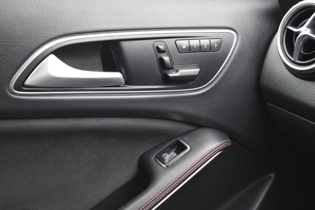 Used Mercedes-Benz GLA 2015 for sale - 76660176: Photo 30