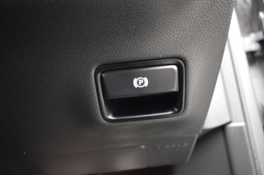 Used Mercedes-Benz GLA 2015 for sale - 76660176: Photo 33