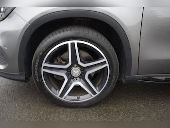 Used Mercedes-Benz GLA 2015 for sale - 76660176: Photo