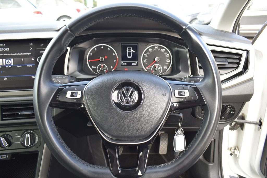 Used Volkswagen Polo 2019 for sale - 76660175: Photo 11