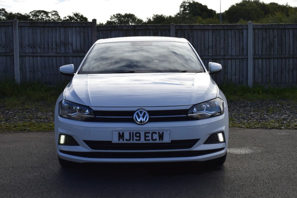 Used Volkswagen Polo 2019 for sale - 76660175: Photo 2