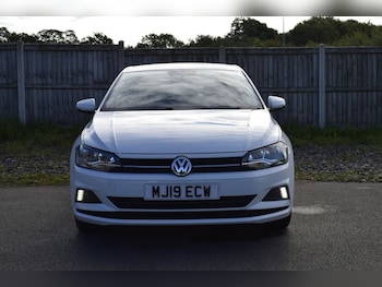 Used Volkswagen Polo 2019 for sale - 76660175: Photo