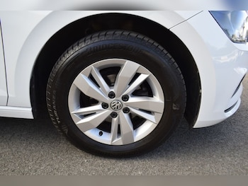 Used Volkswagen Polo 2019 for sale - 76660175: Photo