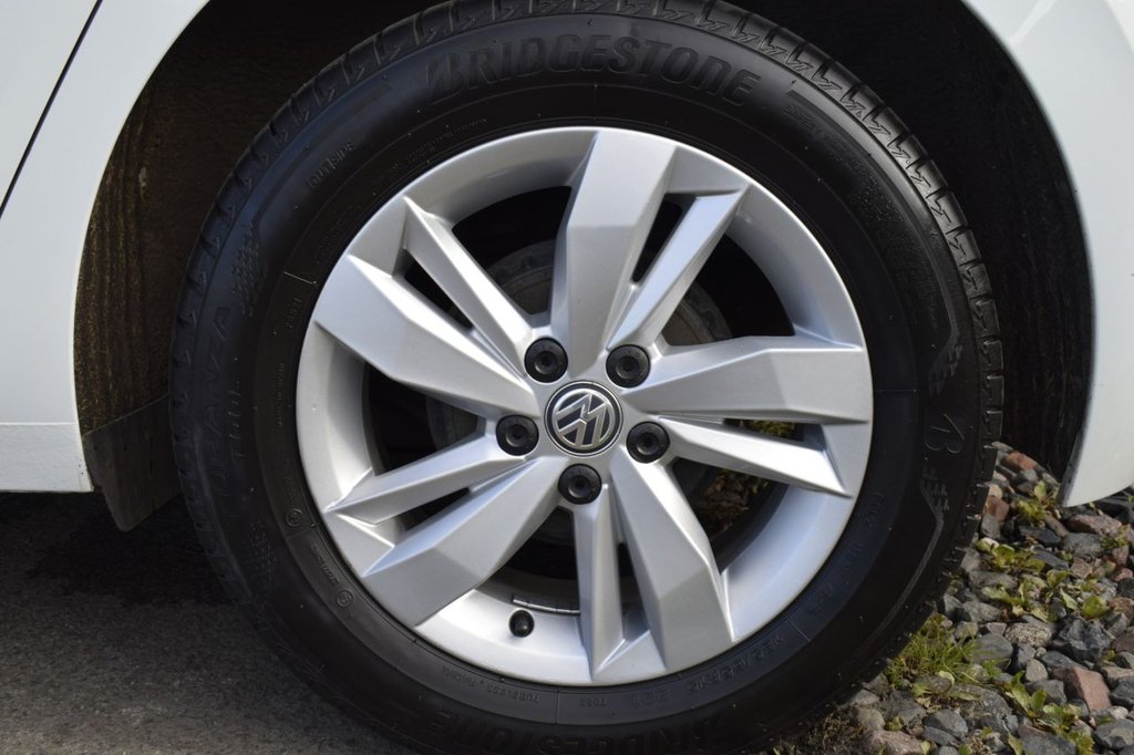 Used Volkswagen Polo 2019 for sale - 76660175: Photo 6